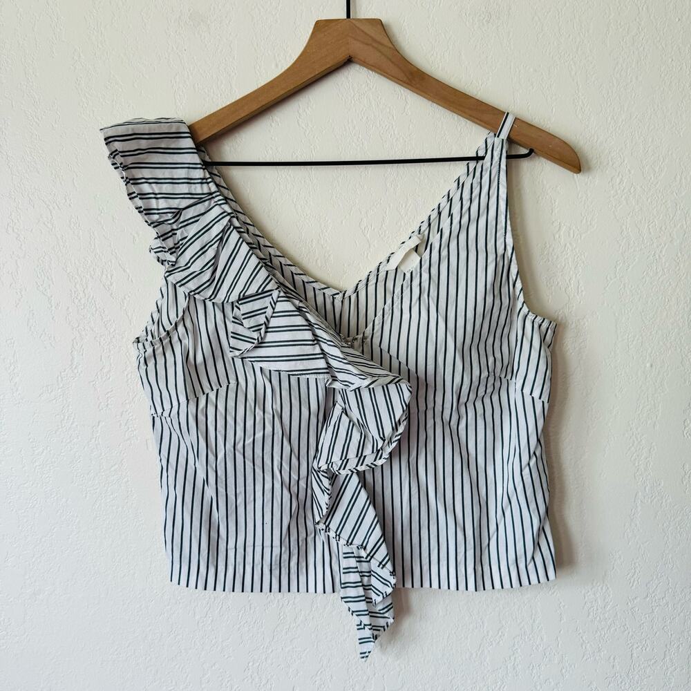 H&M | stripe ruffle tank full zip front closure